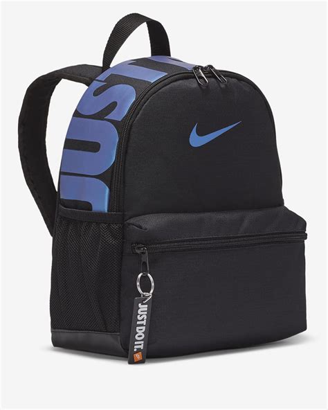 small black nike backpack